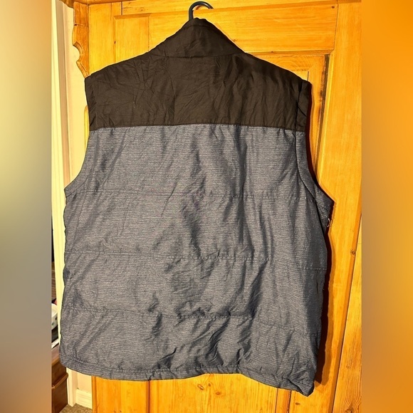 Columbia Insulated Vest Men’s Size XL Omni Shield Technology - Picture 7 of 11